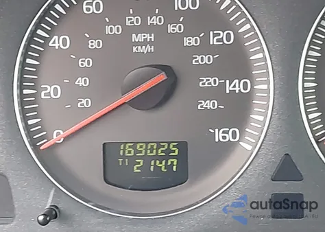 2006 Volvo Xc90 2.5T z USA, uszkodzony, nr VIN YV4CZ592761282447